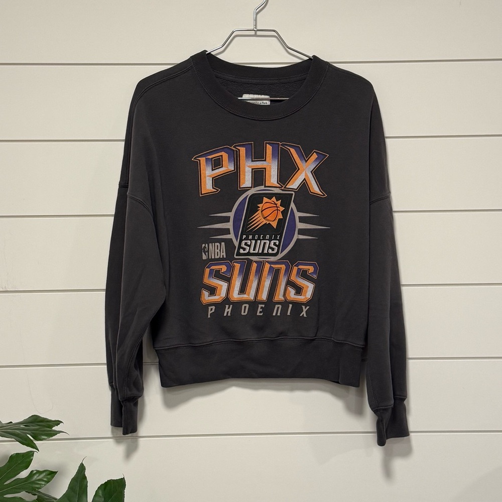Abercrombie & Fitch Gray Soft Collection Phoenix Suns Crew - Size M